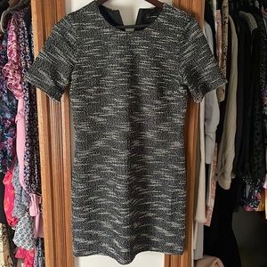 Club Monaco black and white shift dress. Size small.